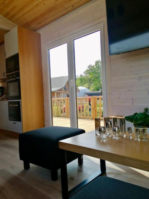 Wapnica  Tiny Beach House Heated And Airconditioned מראה חיצוני תמונה