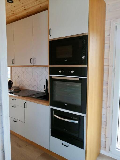 Wapnica  Tiny Beach House Heated And Airconditioned מראה חיצוני תמונה
